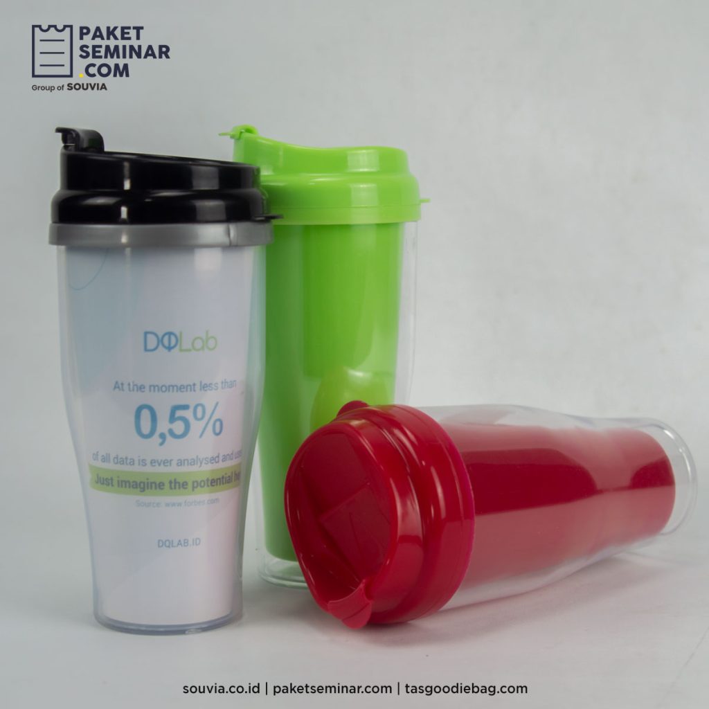tumbler minum plastik calista bisa dibranding dengan teknik insert paper sesuai dengan desain bertema 17 agustus