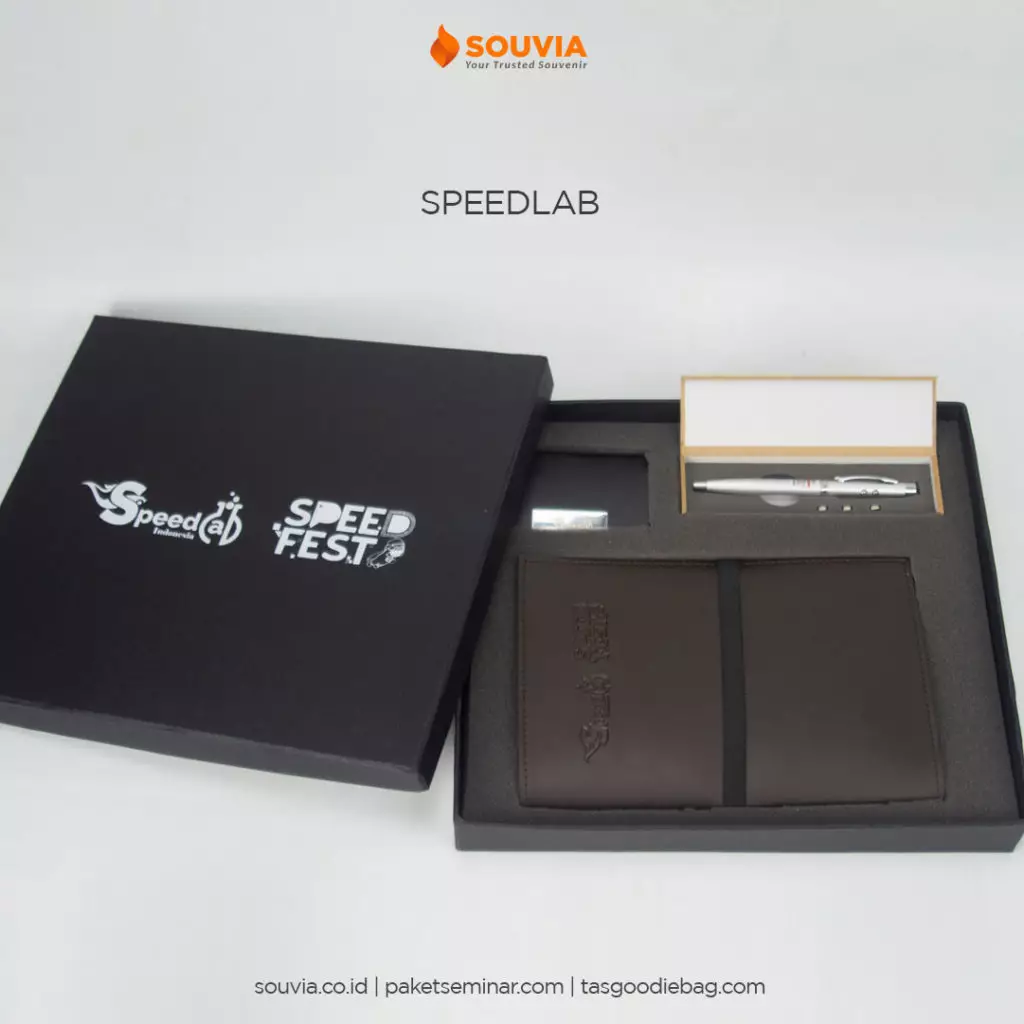 Gift set yang dipesan oleh speed lab indonesia