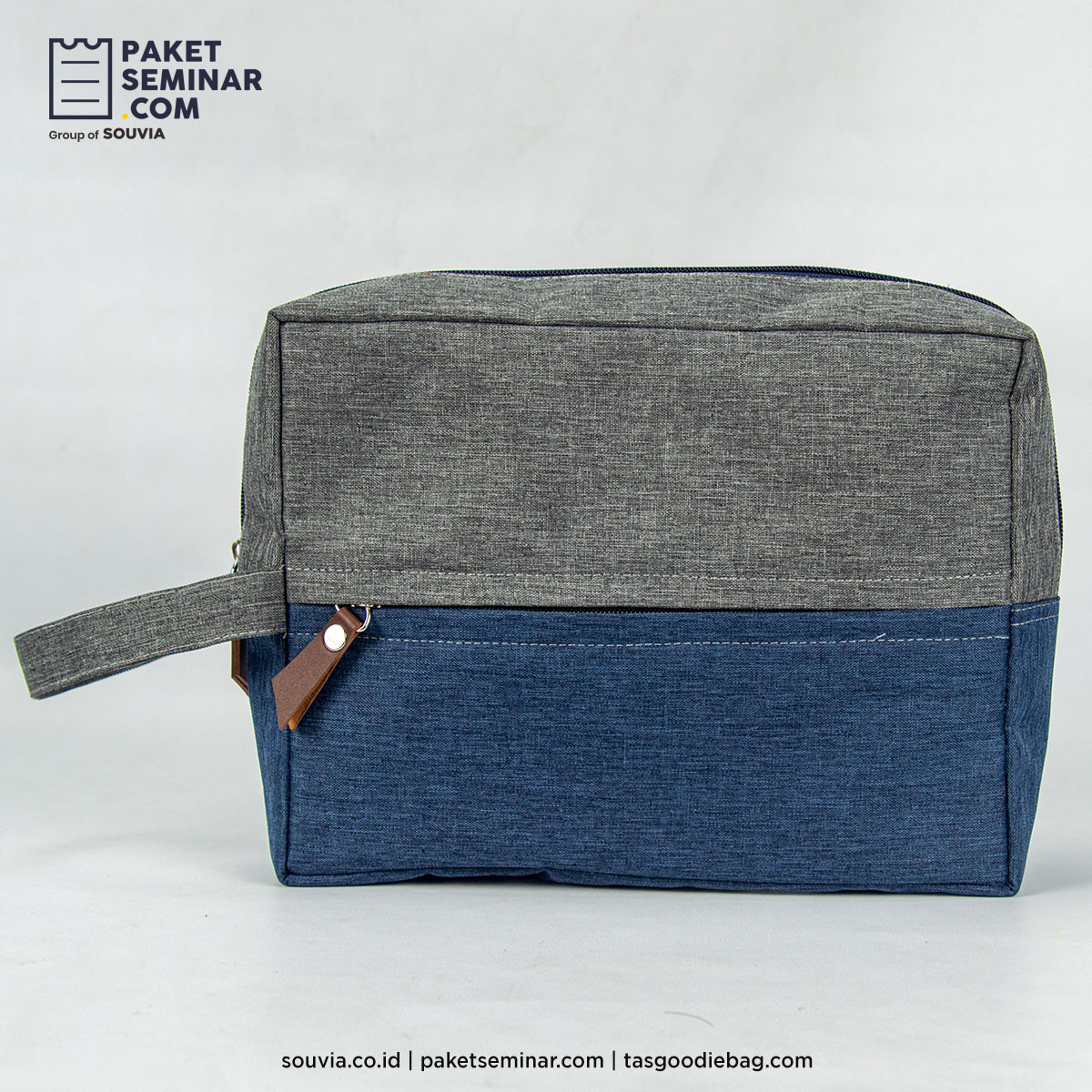 rekomendasi souvenir untuk travelling berupa pouch