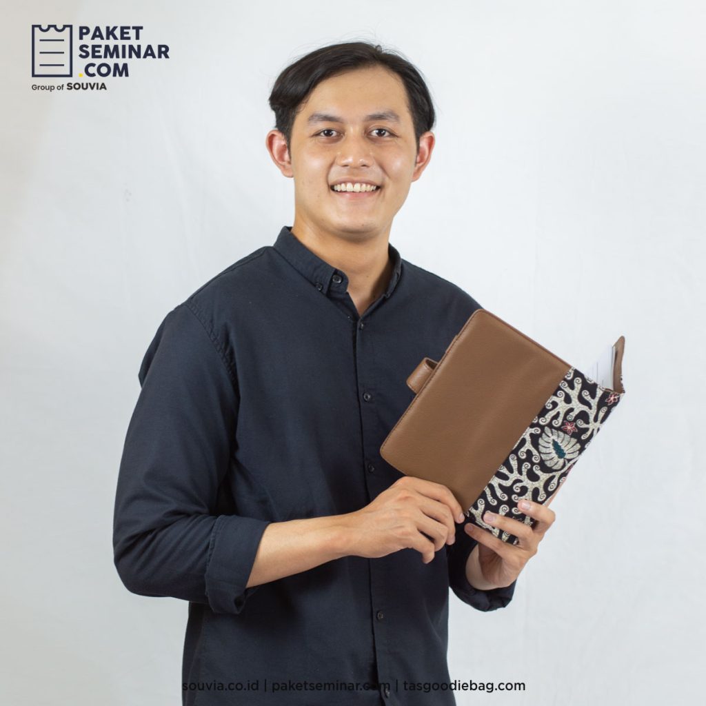 buku agenda batik sebagai souvenir seminar dan souvenir G20