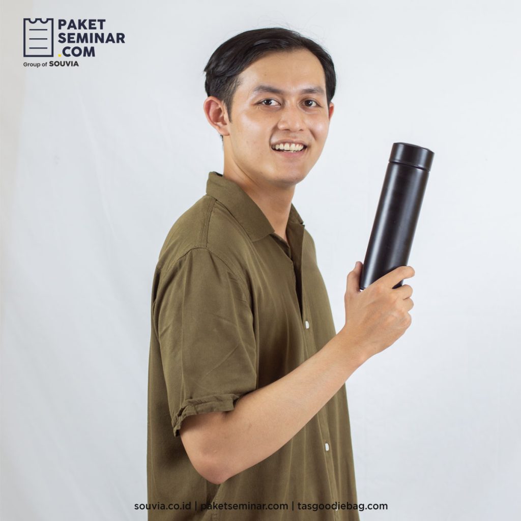 Tumbler minum Straight adalah produk best seller Paketseminar.com