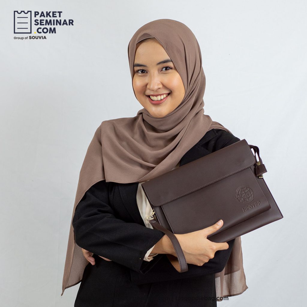 Pouch cocok digunakan dalam kehidupan sehari-hari