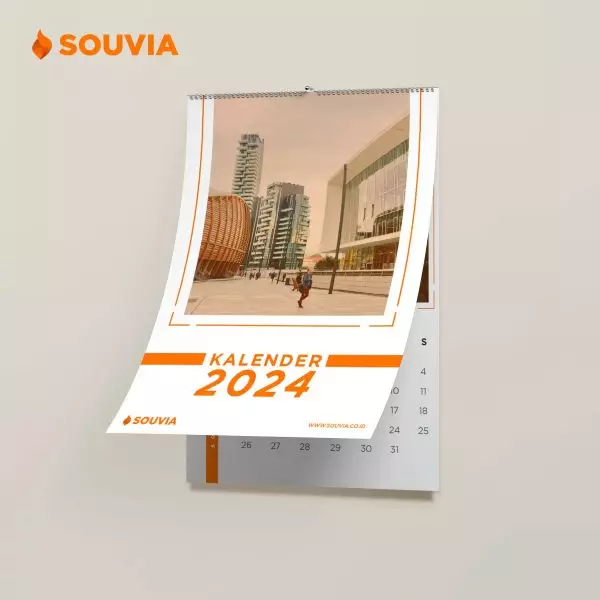 kalender bulanan dengan cover untuk tahun 2023 dan 2024