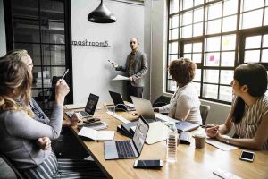 perbedaan seminar dan workshop